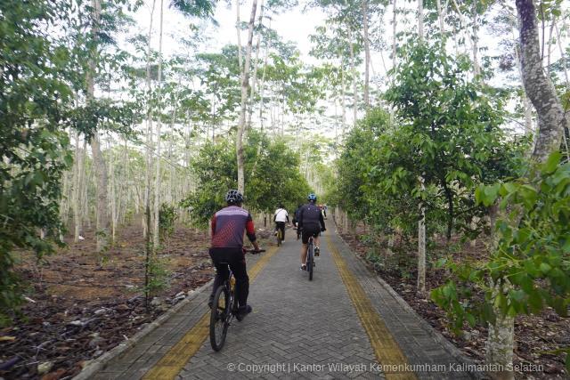 GOWES 9